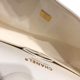 シャネル CHANEL マトラッセ25 A01112 ホワイト GD金具 キャビア レディース ショルダーバッグ