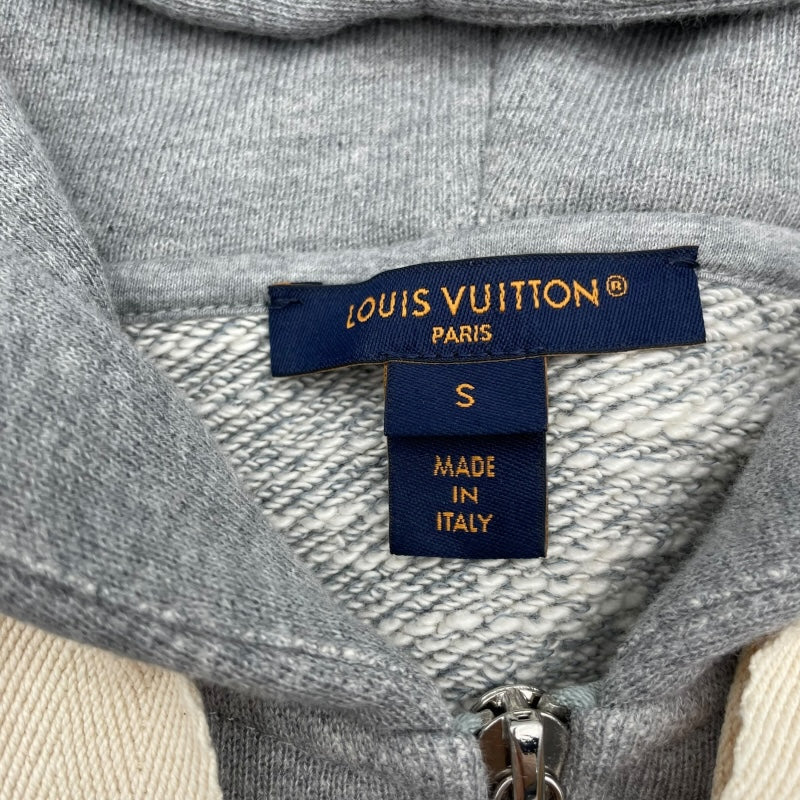 ルイ・ヴィトン LOUIS VUITTON モノグラムフラワーアクセントフーディ 1AIPZC グレー コットン レディース パーカー ルイ・ヴィトン LOUIS VUITTON モノグラムフラワーアクセントフーディ