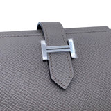 エルメス HERMES ベアンコンビネ ヴェルソ K刻 グリエタン/エトゥープ/シルバー金具 エプソン レディース 三つ折り財布