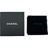シャネル CHANEL ロゴエンブレムモチーフブローチ ブラック/ゴールド金具 メタル/パール/ラインストーン アクセサリー