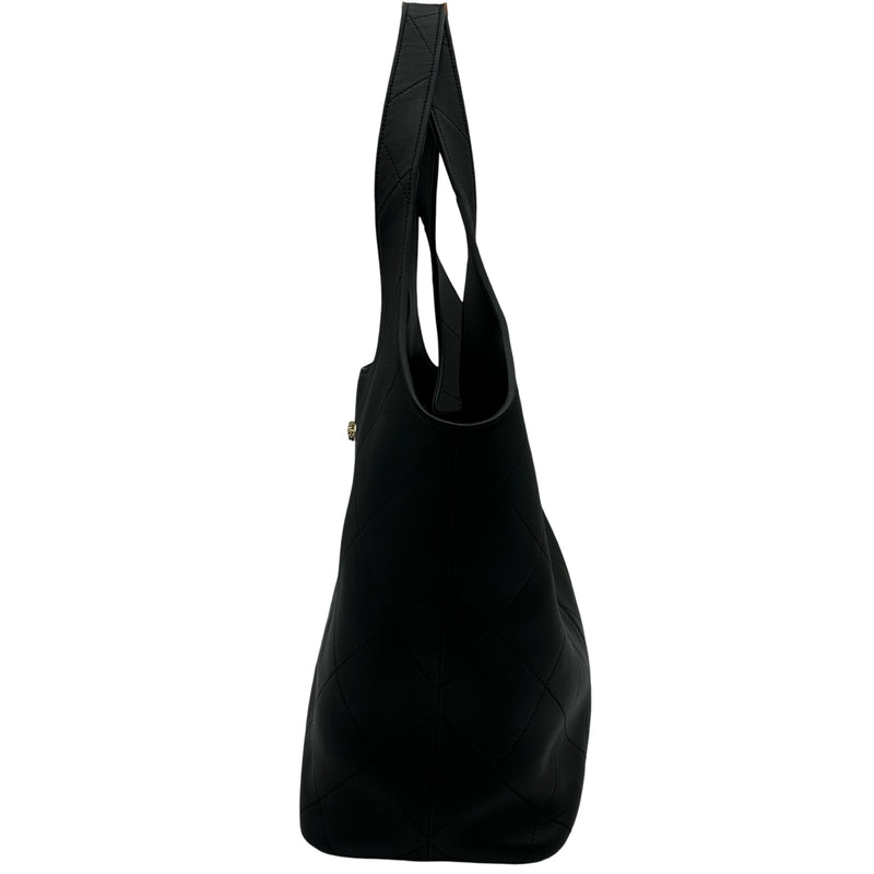 シャネル CHANEL ショッピングバッグ AS6108 ブラック ゴールド金具