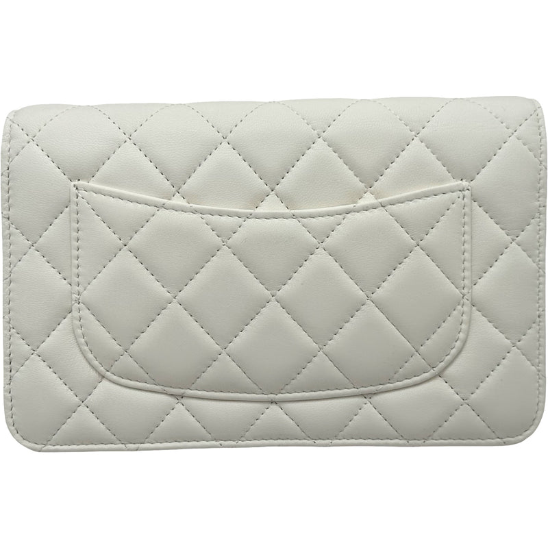 シャネル CHANEL マトラッセチェーンウォレット AP1450 30番台 ホワイト ラムスキン レディース ショルダーバッグ シャネル CHANEL マトラッセチェーンウォレット AP1450 30番台