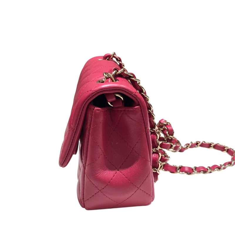 シャネル CHANEL ミニマトラッセ20 A69900 ピンク　ゴールド金具 ラム レディース ショルダーバッグ