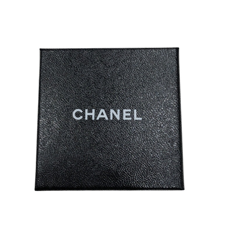 シャネル CHANEL ココマークブローチ ゴールド×ホワイト メッキ×プラスチック アクセサリー