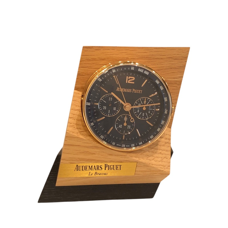 オーデマ・ピゲ AUDEMARS PIGUET CODE11.59 ﾃｰﾌﾞﾙｸﾛｯｸ メンズ 置時計