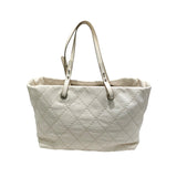 シャネル CHANEL オンザロードトートバッグ A48019 アイボリーシルバー金具 カーフ レディース トートバッグ