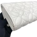 ルイ・ヴィトン LOUIS VUITTON ポルトフォイユ・カプシーヌ M63801 ホワイト モノグラム・フラワー レディース 長財布