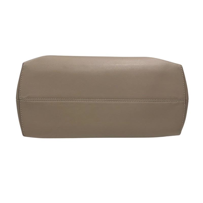 フェンディ FENDI バイザウェイラージ 8BL125 グレージュシルバー金具