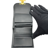セリーヌ CELINE トリオンフスモールフラップウォレット 10D783 ブラック ゴールド金具 シャイニーカーフ レディース 二つ折り財布