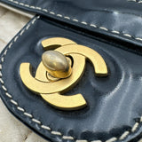 シャネル CHANEL チョコバーチェーンショルダー 6番台 アイボリー系/ブラック ゴールド金具 ラム/パテント レディース ショルダーバッグ