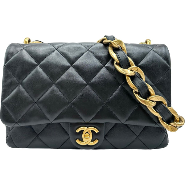 シャネル CHANEL マトラッセシングルフラップチェーンショルダー