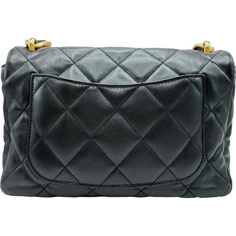 シャネル CHANEL マトラッセシングルフラップチェーンショルダー