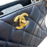 シャネル CHANEL マトラッセチェーンショルダーバッグ ブラック　GD金具 ラム レディース ショルダーバッグ