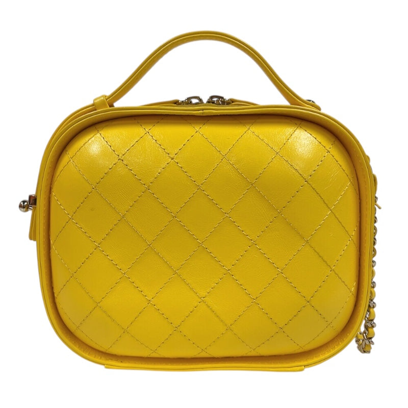 CHANEL ゴールド キルティング ショルダーバッグ シャネル CHANEL クロスボディショルダーバック イエロー ゴールド金具