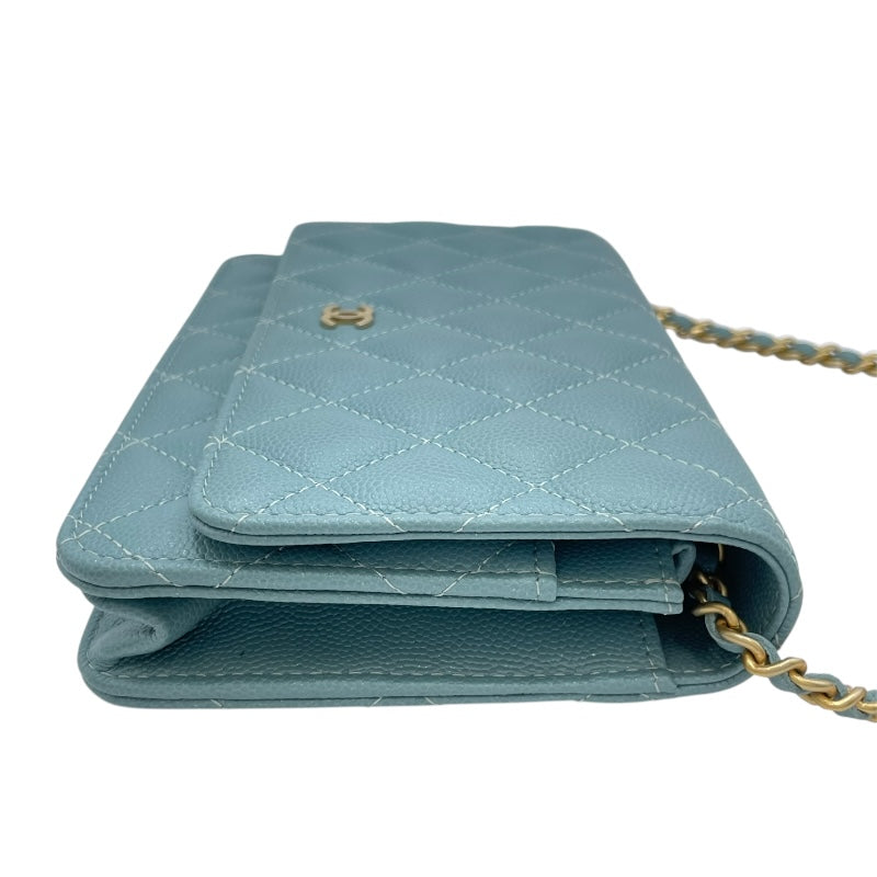 シャネル CHANEL マトラッセ チェーンウォレット A33814 25番台 ライトブルー SV金具 キャビアスキン レディース ウォレットチェーン