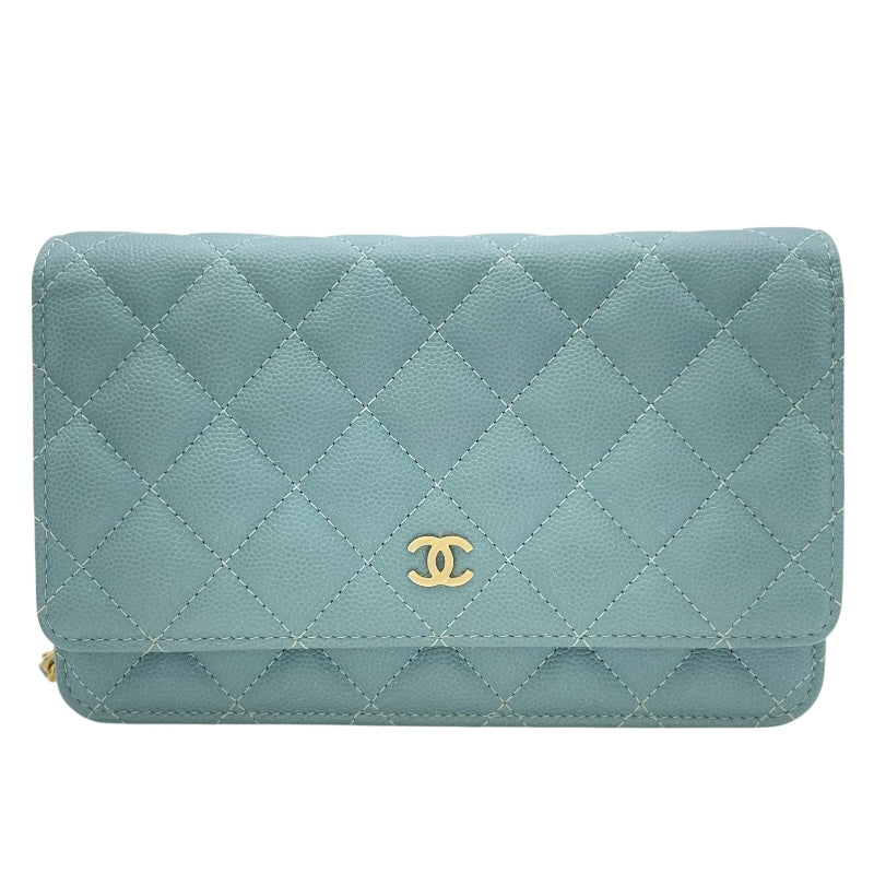 シャネル CHANEL マトラッセ チェーンウォレット A33814 25番台 ライトブルー SV金具 キャビアスキン レディース ウォレットチェーン