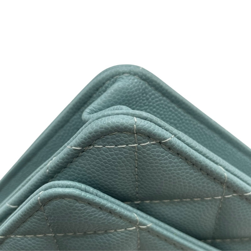 シャネル CHANEL マトラッセ チェーンウォレット A33814 25番台 ライトブルー SV金具 キャビアスキン レディース ウォレットチェーン