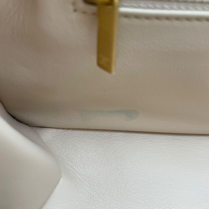 シャネル CHANEL マトラッセチェーンショルダーバッグ ベージュ GD金具