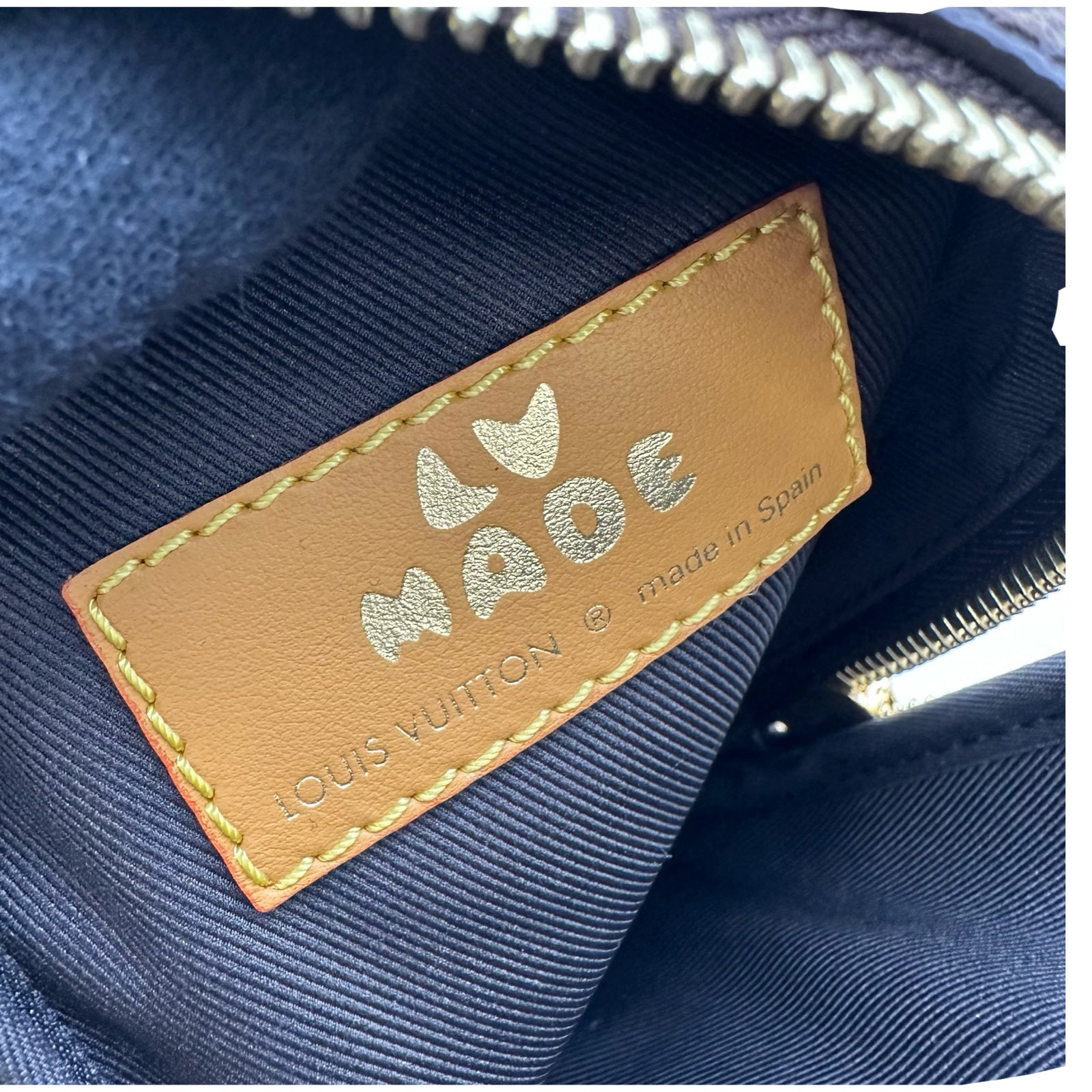 ルイ・ヴィトン LOUIS VUITTON LV×NIGO ダブル・フォンポーチ M81005