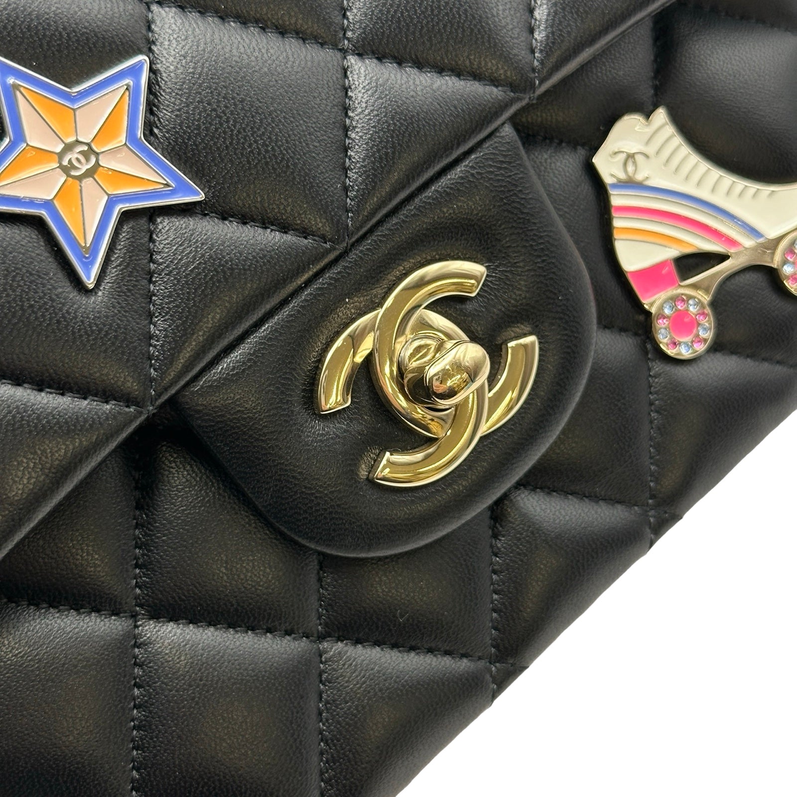 シャネル CHANEL マトラッセ25 A01112 ブラック/ゴールド金具