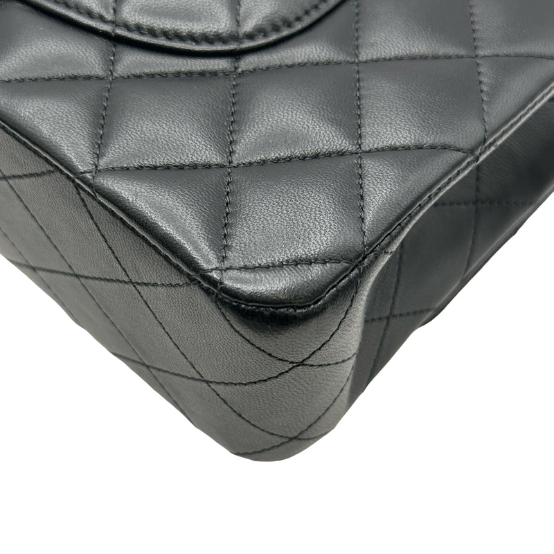 シャネル CHANEL マトラッセ25 A01112 ブラック/ゴールド金具