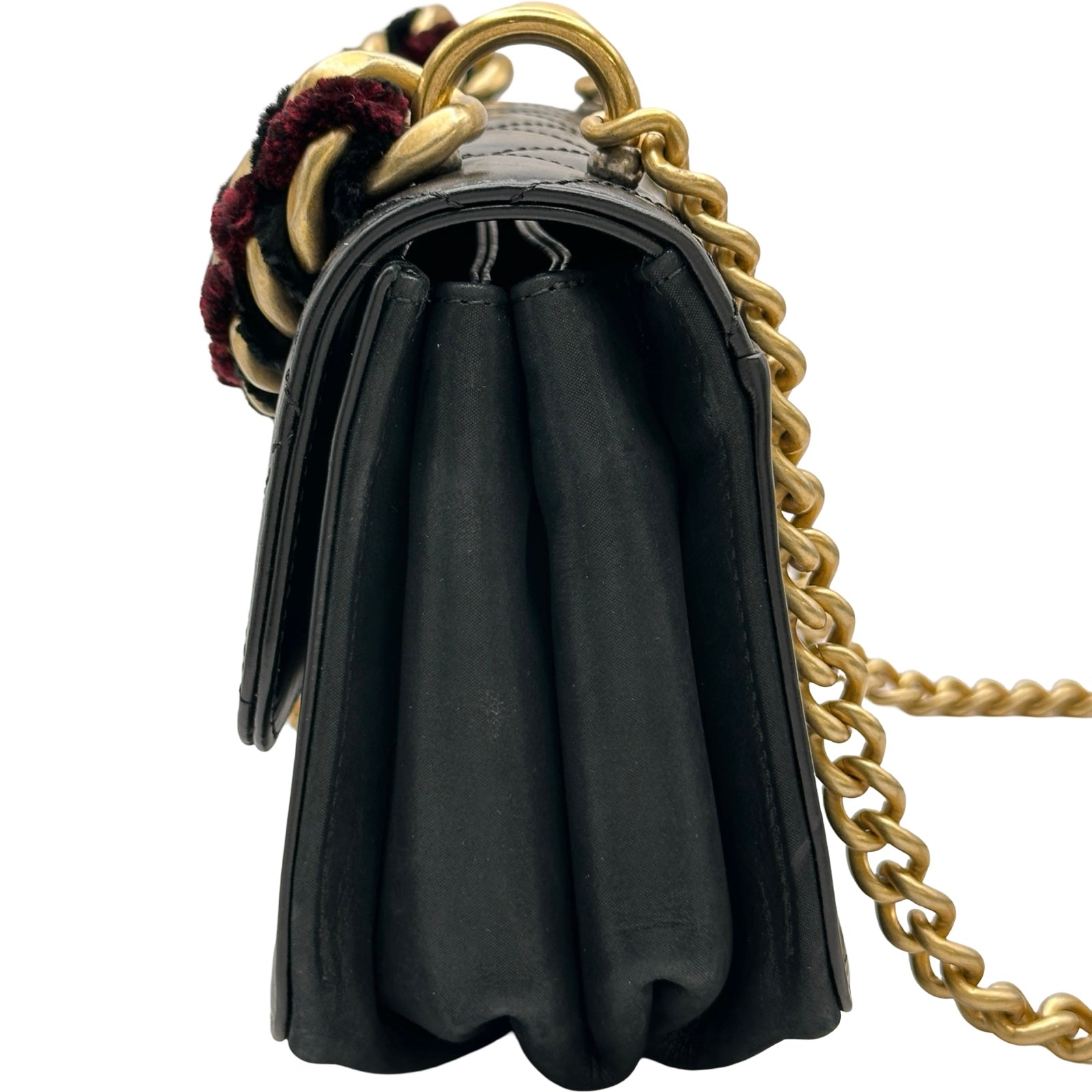 シャネル CHANEL トリプルフラップバッグ A91864 26番台 ブラック/ゴールド金具 カーフスキン レディース ショルダーバッグ シャネル CHANEL トリプルフラップバッグ A91864 26番台 ブラック