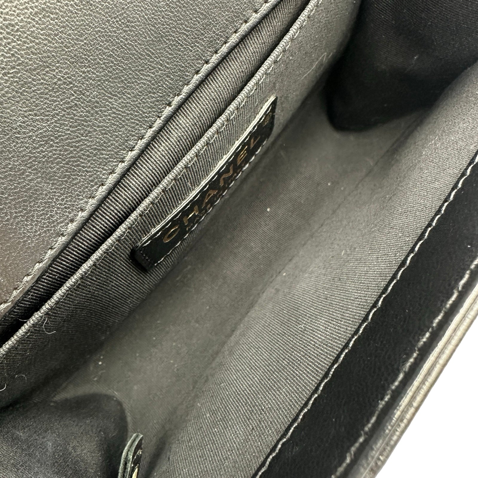 シャネル CHANEL ボーイシャネル20 A67085 23番台 ブラック ゴールド金具 ラム/ツイード レディース ショルダーバッグ シャネル CHANEL ボーイシャネル20 A67085 23番台 ブラック ゴールド