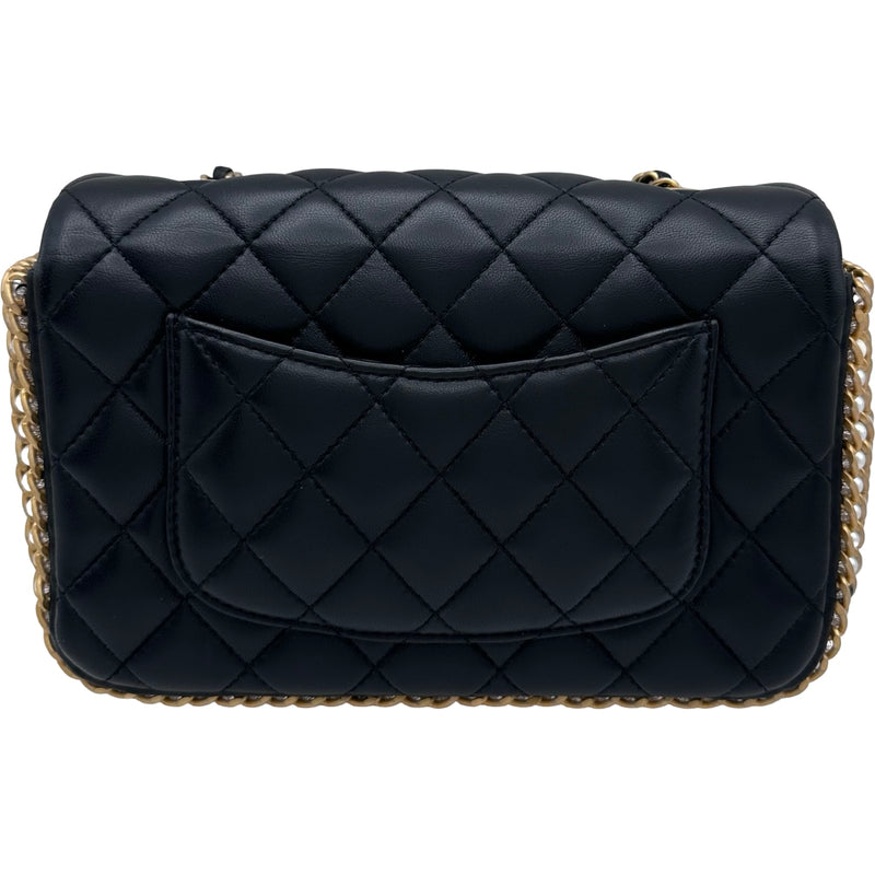 シャネル CHANEL スモール フラップバッグ AS1740 29番台 ブラック