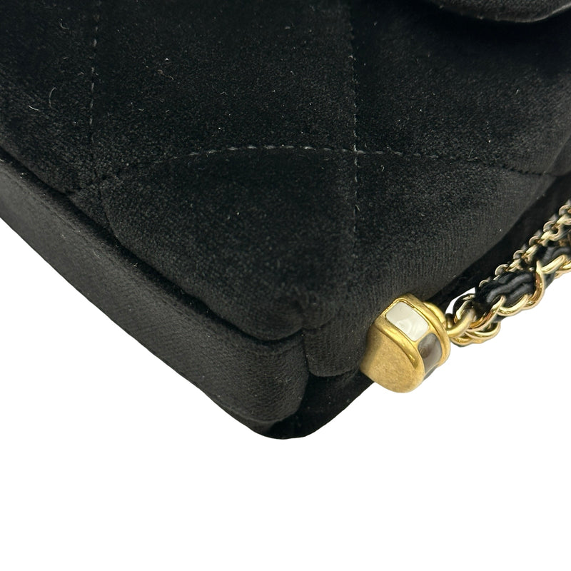 シャネル CHANEL カメリアフラップバッグ AS4413 ブラック/ゴールド金具 ベロア レディース ショルダーバッグ シャネル CHANEL カメリアフラップバッグ AS4413 ブラック/ゴールド
