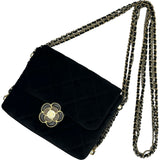 シャネル CHANEL カメリアフラップバッグ AS4413 ブラック/ゴールド金具 ベロア レディース ショルダーバッグ