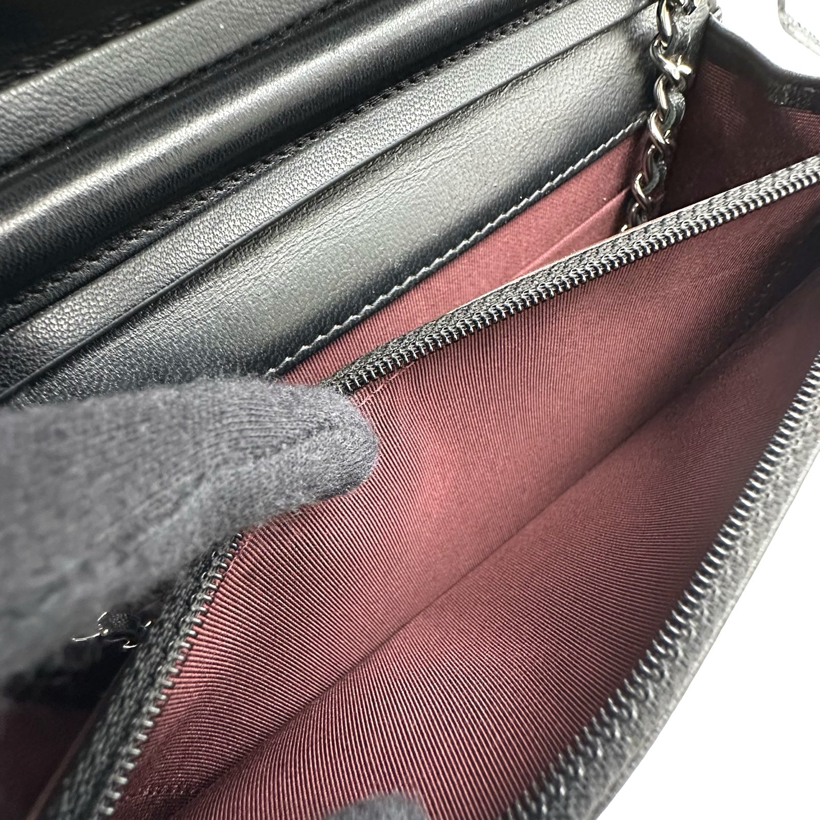 シャネル CHANEL マトラッセ チェーンウォレット A33814 27番台 ブラック シルバー金具 ラムスキン レディース ショルダーバッグ CHANEL（シャネル） マトラッセ チェーンウォレット A33814 27番台