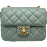 シャネル CHANEL ミニ マトラッセ17 AS3738 ライトグレー ゴールド金具 ラムスキン レディース ショルダーバッグ