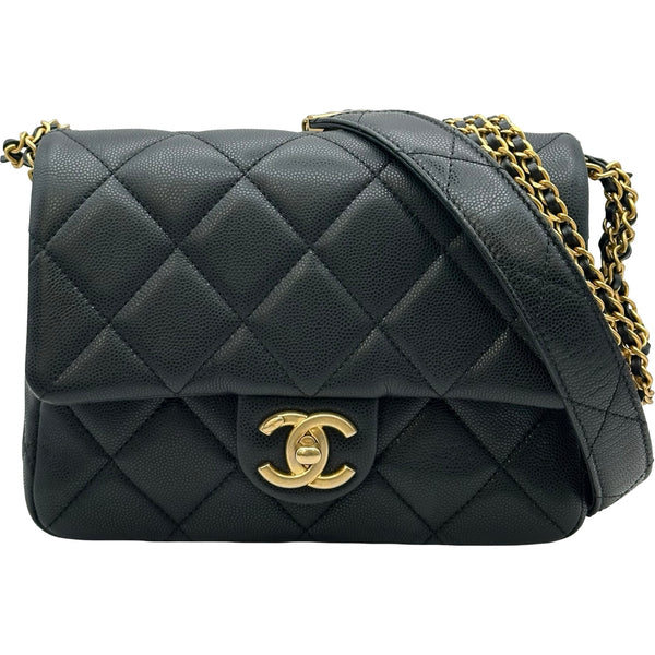 ​シャネルの王道、マトラッセのパースです。 シャネル CHANEL マトラッセチェーンショルダーバッグ AS4637 ブラック