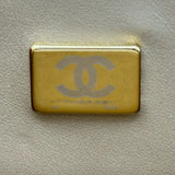 シャネル CHANEL マトラッセチェーンショルダーバッグ ライトグレー ゴールド金具 カーフスキン レディース ショルダーバッグ