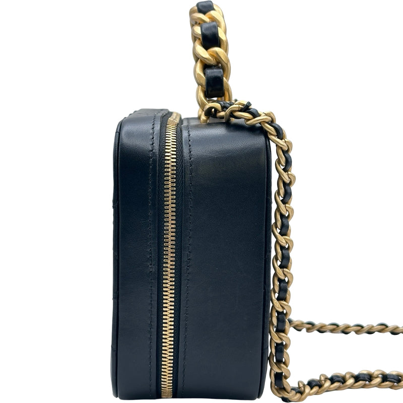 ◇即日発送◇ CHANELラムスキン マトラッセスモールバックパック ノベルティ シャネル CHANEL マトラッセ スモールバニティケース AS3318 ブラック