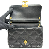 シャネル CHANEL マトラッセロゴチャームチェーンショルダー AS4986 ブラック ゴールド金具 ラムスキン レディース ショルダーバッグ