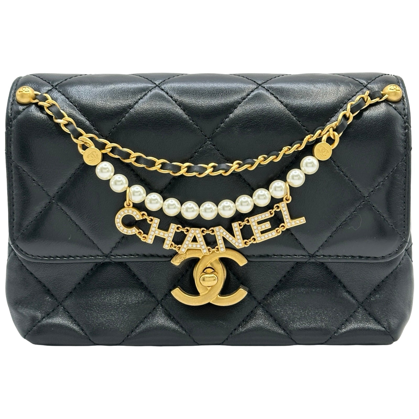 シャネル　ショルダーバッグ　マトラッセ シャネル CHANEL マトラッセロゴチャームチェーンショルダー AS4986