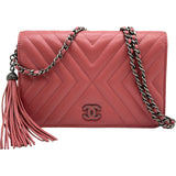 シャネル CHANEL マトラッセチェーンウォレット A84444 28番台 ピンク シルバー金具 カーフスキン レディース ウォレットチェーン