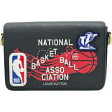 ルイ・ヴィトン LOUIS VUITTON LV×NBA ステゥディオ・メッセンジャーバッグ M58498 ブラック モノグラム・アンプラント メンズ メッセンジャーバッグ