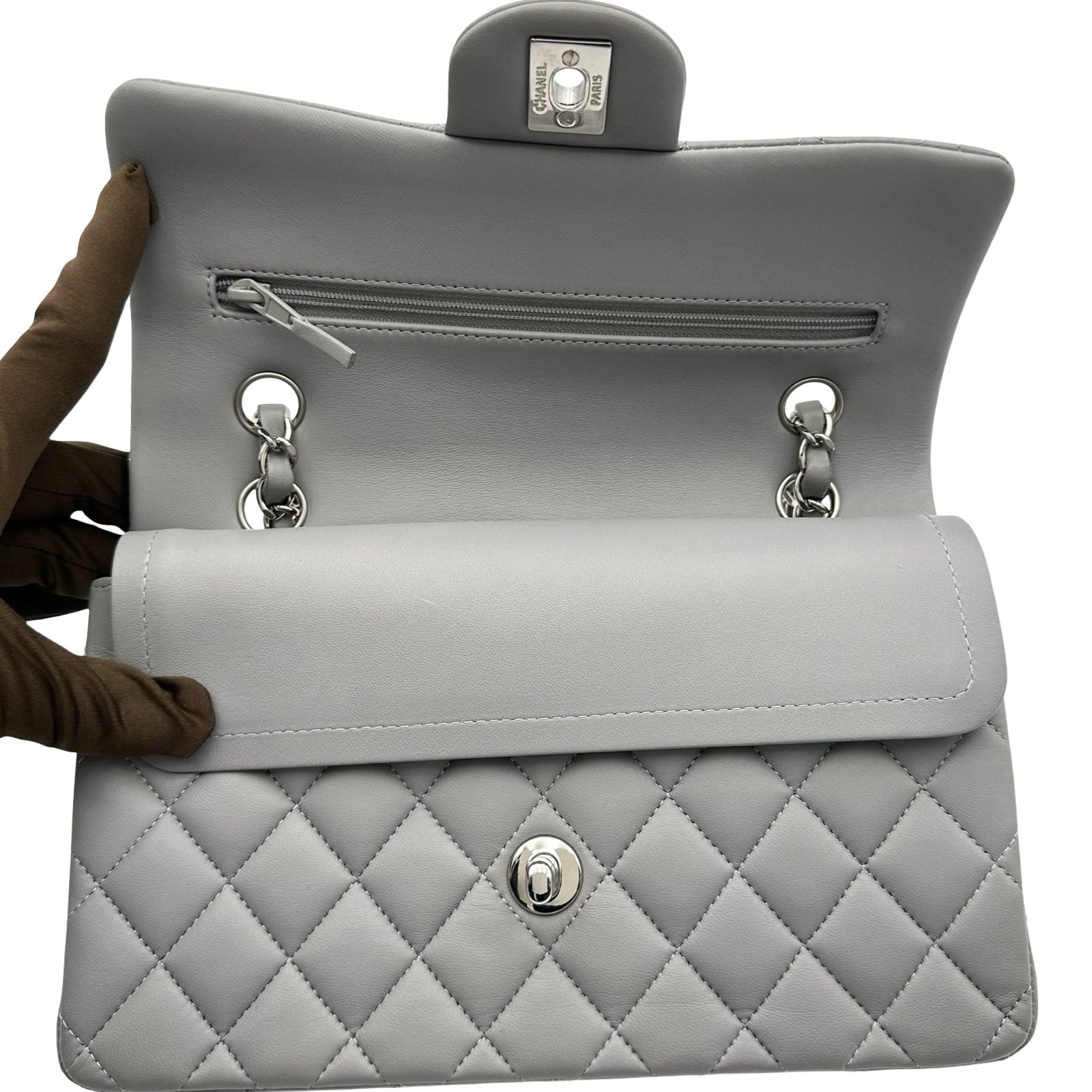シャネル CHANEL マトラッセ23 A01113 グレー シルバー金具 ラムスキン