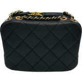 シャネル CHANEL マトラッセミニカメラバッグ ブラック ゴールド金具 キャビアスキン レディース ショルダーバッグ