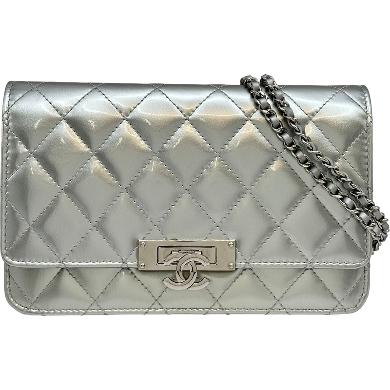 シャネル CHANEL ココロック チェーンウォレット A80766 22番台