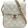 シャネル CHANEL マトラッセ ショルダーバッグ ホワイト ゴールド金具 キャビアスキン レディース ショルダーバッグ