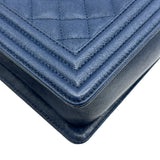 シャネル CHANEL ボーイシャネル25 A67086 26番台 ブルー ゴールド金具 キャビアスキン レディース ショルダーバッグ