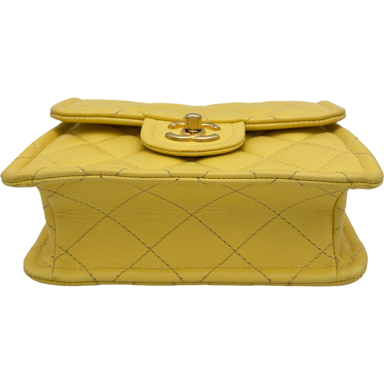 シャネル CHANEL マトラッセミニフラップバッグ 30番台 イエロー