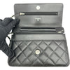 シャネル CHANEL マトラッセチェーンウォレット AP0250 ブラック シルバー金具 キャビアスキン レディース ショルダーバッグ