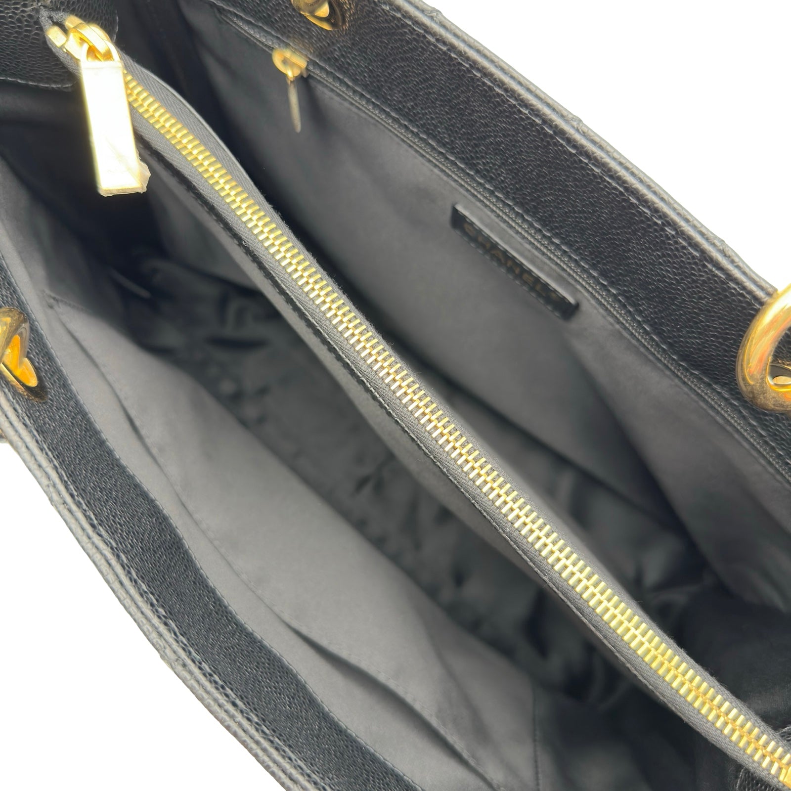 シャネル CHANEL GSTチェーントートバッグ A50995 15番台 ブラック
