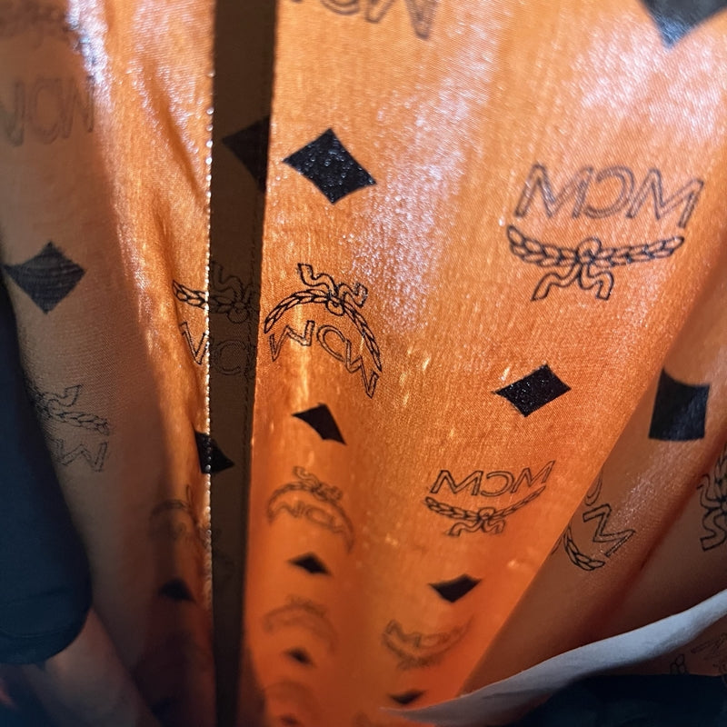 エム・シー・エム MCM ロゴ総柄プリント シルクパンツ MHPSBM01oo00M Mサイズ ブラウン シルク１００ メンズ パンツ