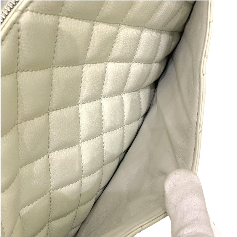 シャネル CHANEL GST チェーントートバッグ A50995 12番台 アイボリー シルバー金具 キャビアスキン レディース トートバッグ