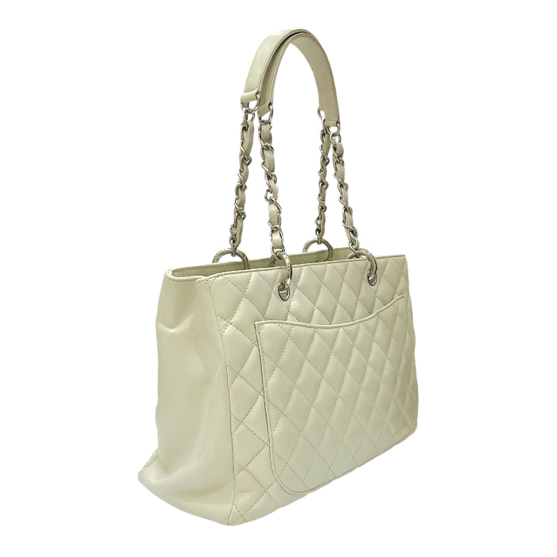 シャネル CHANEL GST チェーントートバッグ A50995 12番台 アイボリー シルバー金具 キャビアスキン レディース トートバッグ